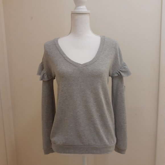 Grey Cut Out Sweater - Picture 6 of 7